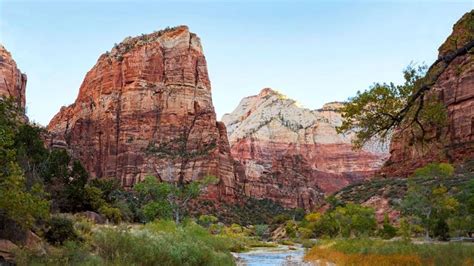 Angels Landing: Summer (Hikes on June 1 – August 31).